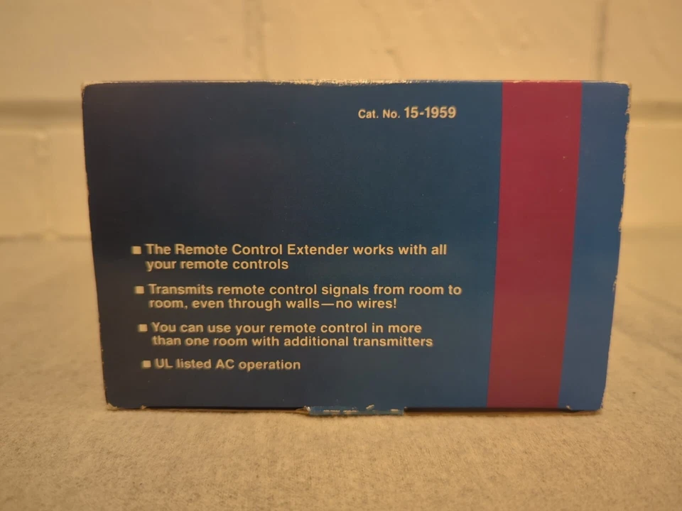 Radio Shack Pyramid IR Remote Control Extender Catalog Number 15-1959 - Image 2 of 4