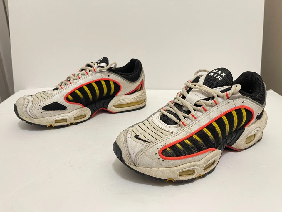 OG NIKE AIR MAX TAILWIND 4 WHITE BLACK BRIGHT CRIMSON SZ 9 RETRO AQ2567-109 - Image 3 of 4