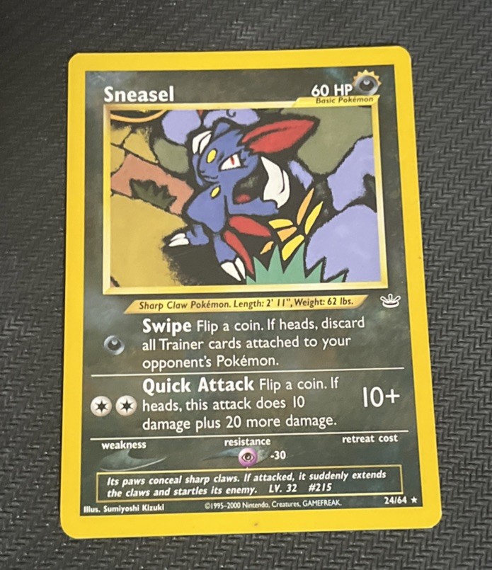 2001 Pokémon Neo Revelation Sneasel Lightly Played No. 24/64