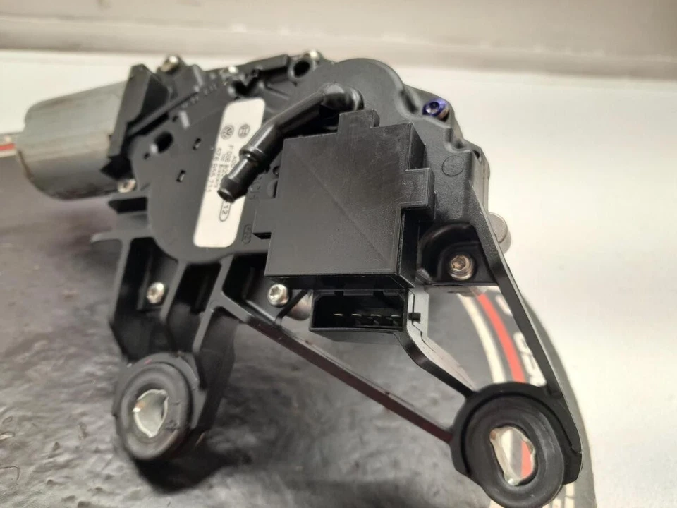 Motor limpiaparabrisas trasero Volkswagen Fox 2006 MK1 5Z6955711 5Z6955711 Foto 2 de 4