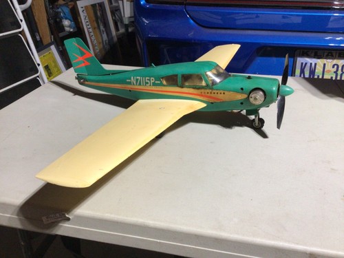 COX LARGE GAS POWERED COMANCHE AIR PLANE 32” WING SPAN