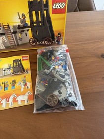 LEGO LEGOLAND set 6061 Siege Tower incl box (no inner box), instructions 1984