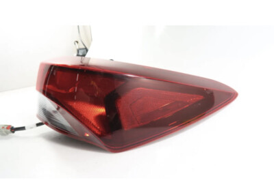 OEM | 2021 - 2022 Chevy Trailblazer Halogen LED Tail Light (Right 