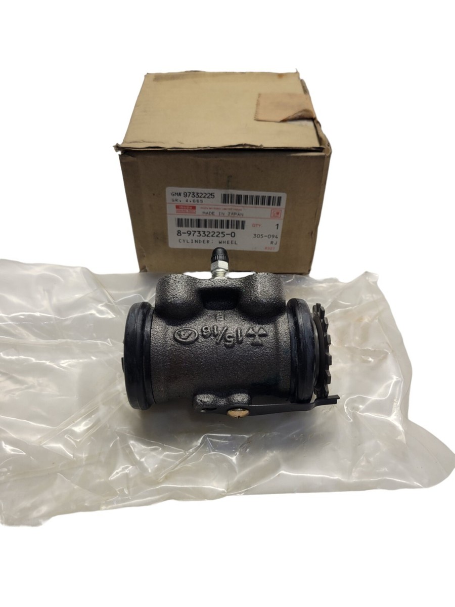 御成約　[2752,2753] Isuzu GM Wheel Cylinder 8-97332226-0 97332226 Free Shipping