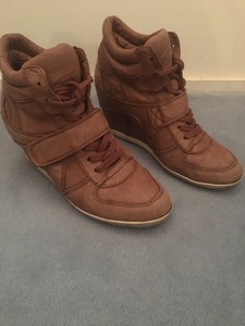 tan wedge trainers
