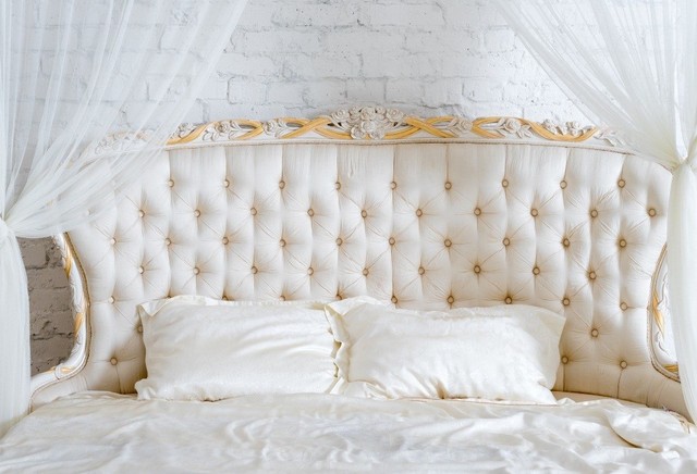 7x5ft White Bed Backdrop Pillow Background Decor Photography Indoor