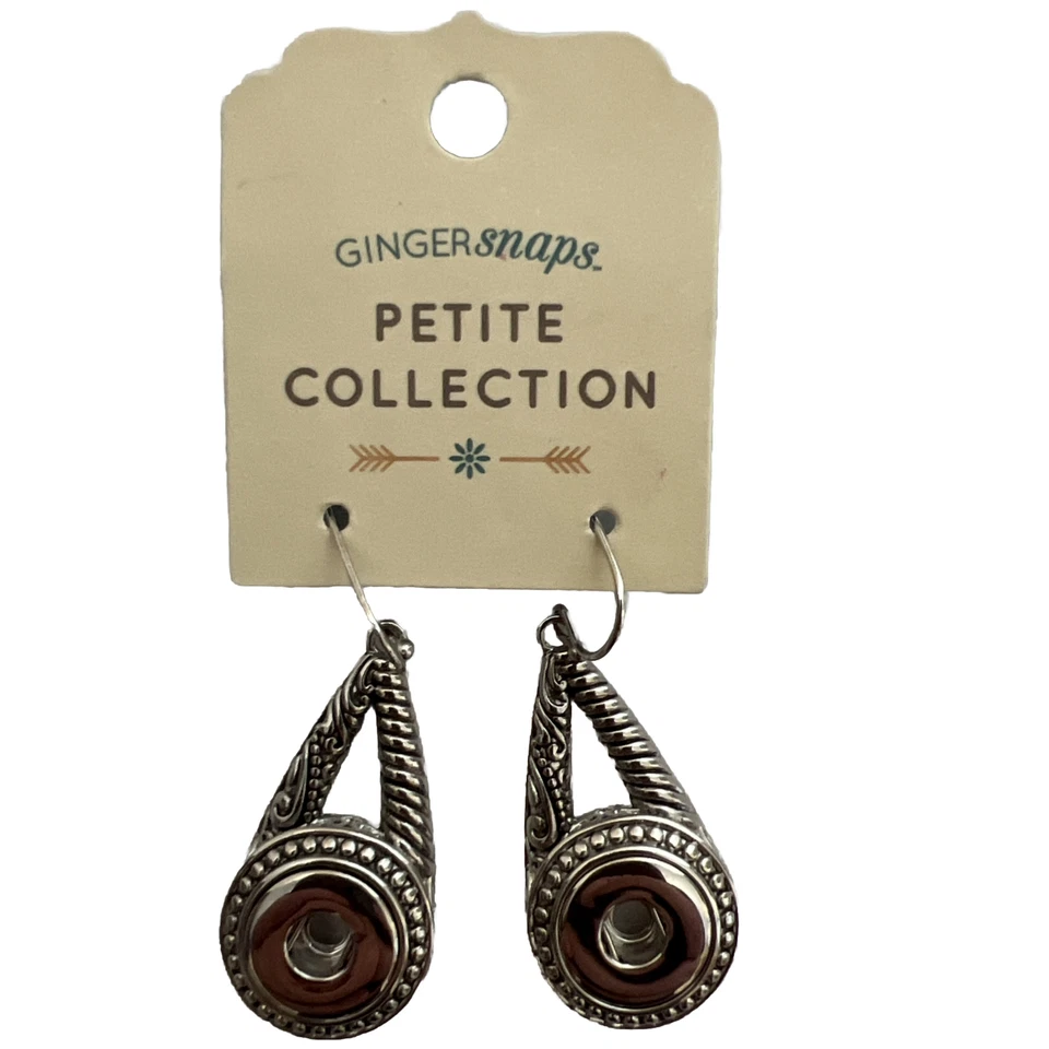 Pendientes a presión Fit Petite de jengibre tono plata Foto 2 de 4