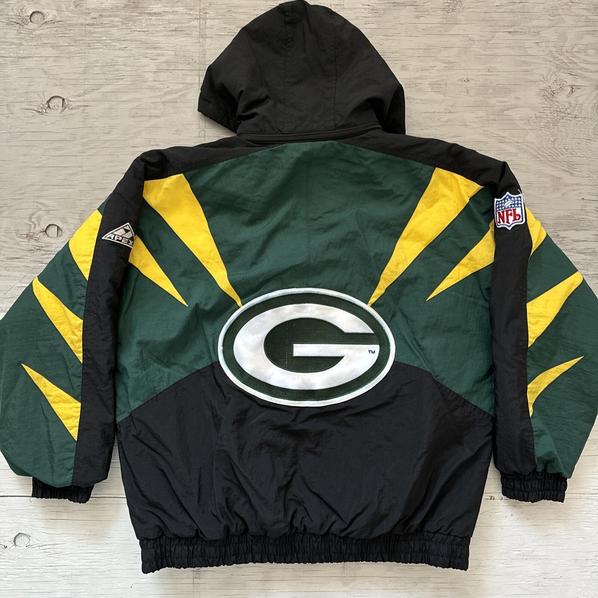 Vintage 90s NFL Pro Line APEX Green Bay Packers Shark Tooth Vintage 90s NFL Pro Line APEX Green Bay Packers Shark Tooth