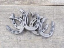 12 CAST IRON HORSESHOES CRAFTS HOME DECOR HORSESHOE HORSE SHOE SMALL TINY NIKNAK