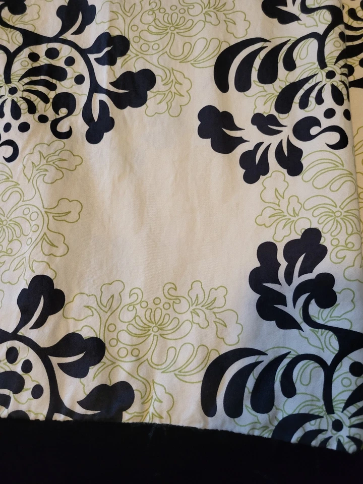 CoCaLo Couture Juego de Cortina Cortina Ventana Guardería Crema Negro Terciopelo Floral 42x84 Foto 2 de 4