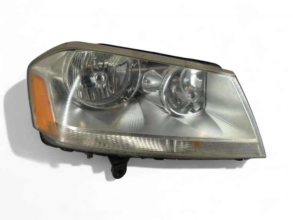 Conjunto de faróis Dodge Avenger 2008-2014 - Fabricante de equipamento original - Lado direito do passageiro - Imagem 3 de 4