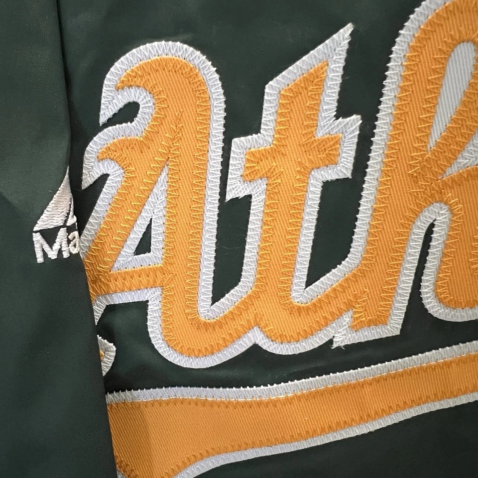 *** NUEVO CON ETIQUETAS *** Cortavientos Majestic Oakland A's Verde/Amarillo 1/4 Cremallera Juvenil Talla L Foto 3 de 4