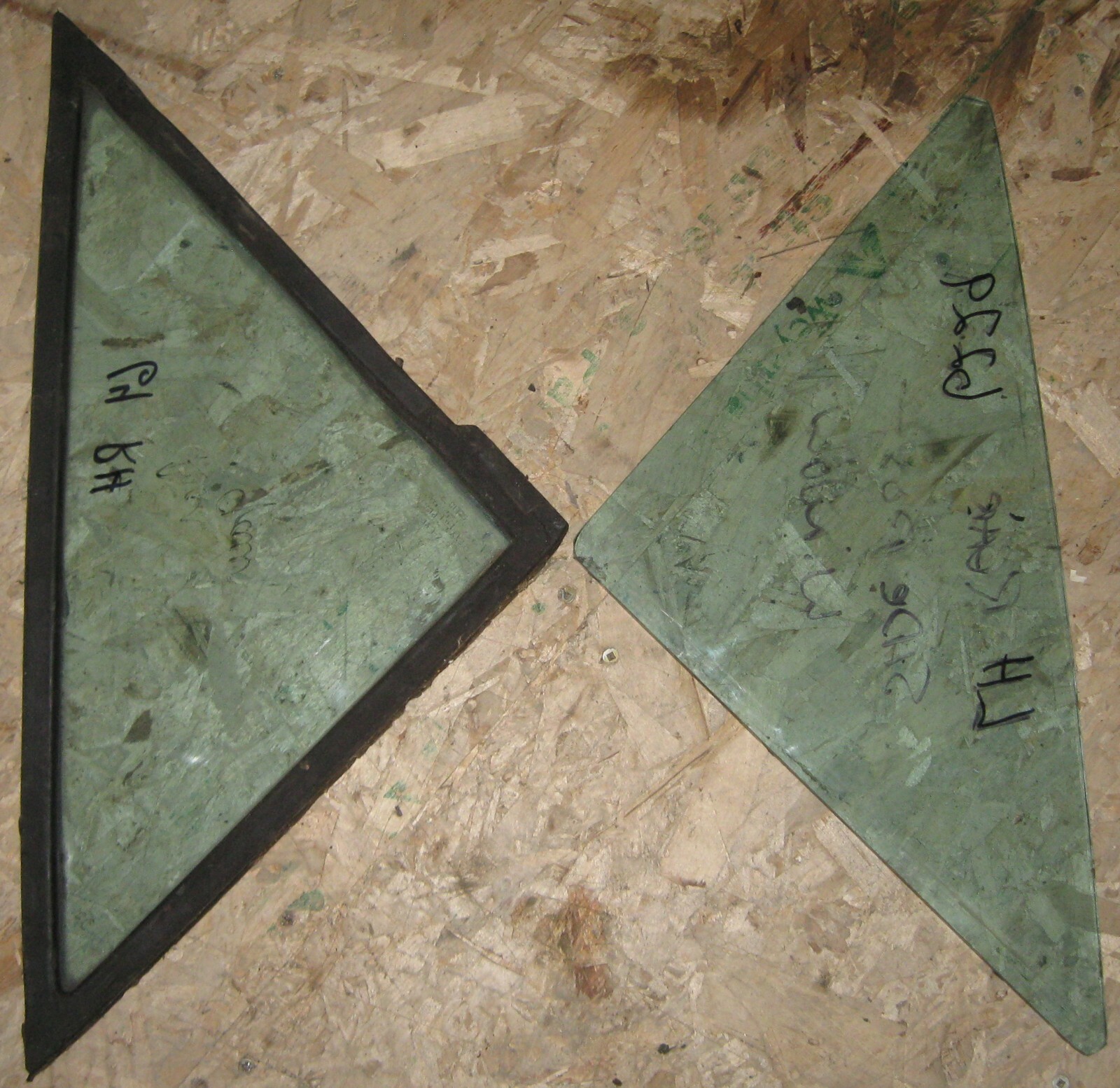 Foto 2 di 2