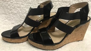 adrienne vittadini black sandals