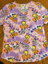 Looney Tunes Tweety Scrub Top Small NWOT Multicolored