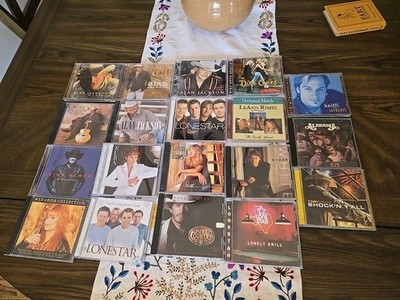 19 Assorted CDs  Lot Alan Jackson LeAnn Rimes Toby Keith Lonestar Winona