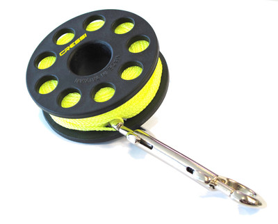 CRESSI SPOOL Tauchrolle mit Schnellverschluss des mit zwei Fingern gehaltenen Se