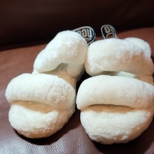 UGG Fluff Yeah Women  s White Faux Fur Logo Strap Slide Slippers US 8