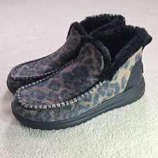 Hey Dude Denny Leo Nut Boots Slip On Booties Size 8 Leopard Print Faux Fur