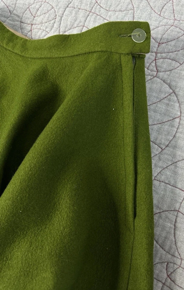 Falda circular de lana de fieltro Olea de colección años 50 cremallera lateral bolsillo detalle cinta verde / 24 Foto 3 de 4