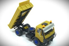 1:87 HO Kibri 10410 Camion Mercedes Benz 3 Essieux Benne Construit Supplémenté