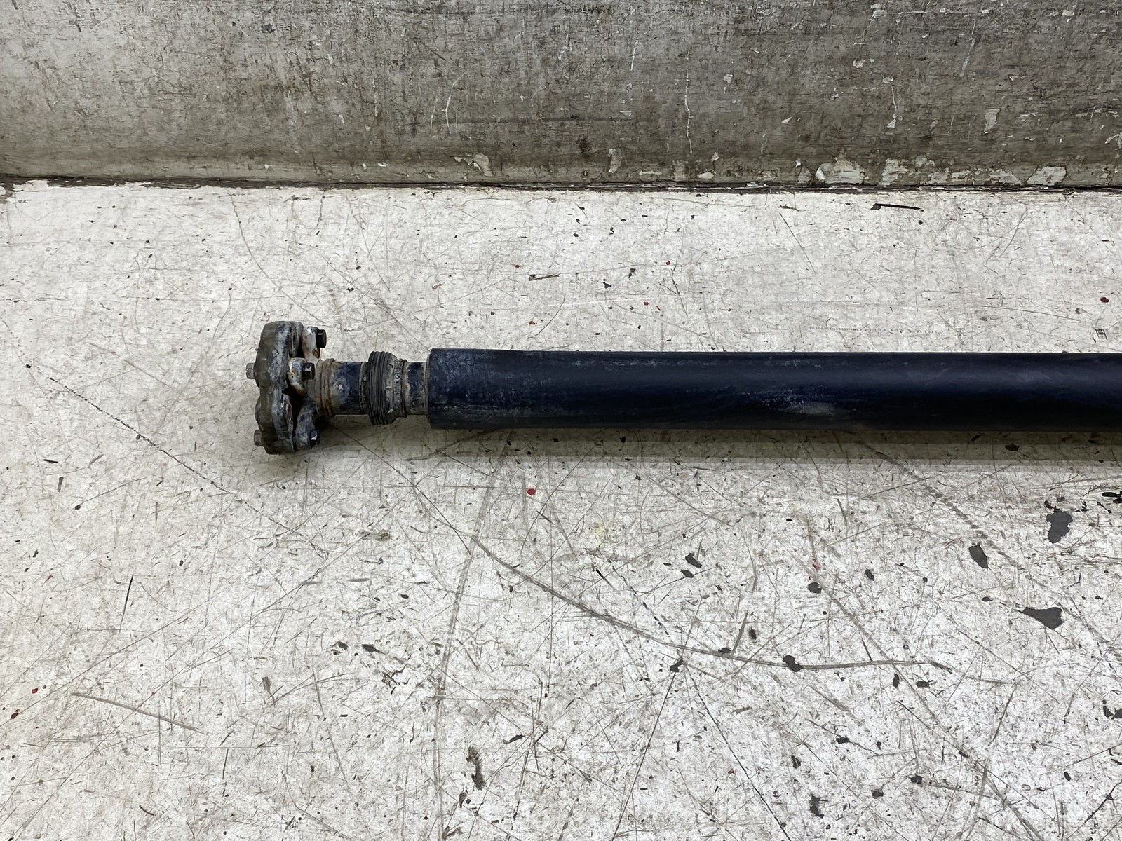 2020-2024 ASTON MARTIN DBX OEM 4.0L V8 REAR DRIVE SHAFT MY83-4602-BA