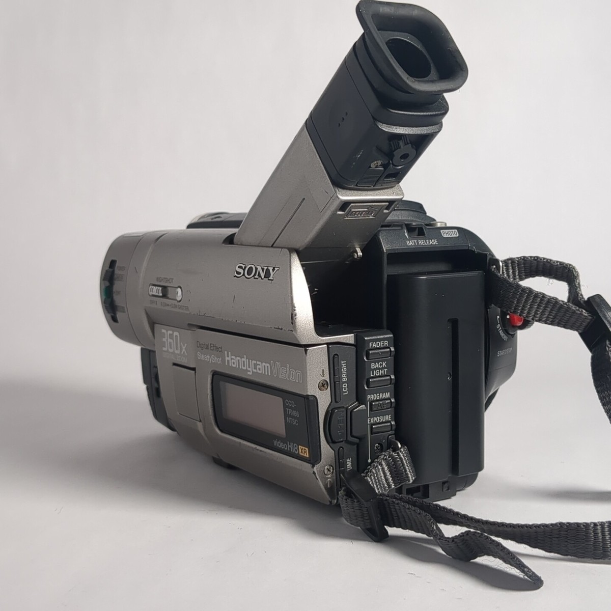Sony Handycam CCD-TRV66 Video8 HI8 XR Camcorder With Nightshot