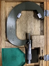 3? - 3.5? V Mitutoyo Micrometre ?