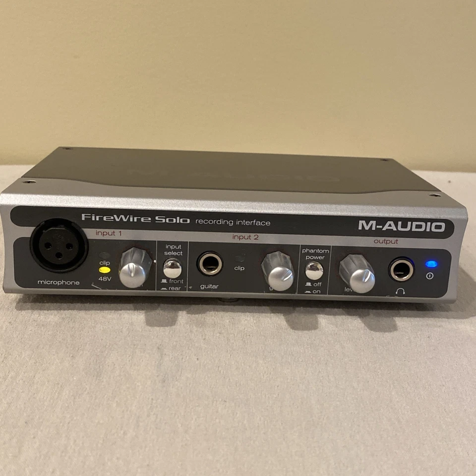 M-Audio FireWire Solo Mobile Audio Interface & Software Disk - Image 3 of 4