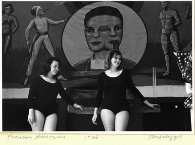Tom Palazzolo Signed Photo ''Riverview Park Freak Show'', 1963 Chicago Vintage