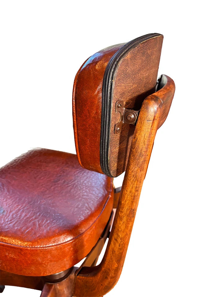 Silla giratoria de oficina Gunlocke vintage de cuero y madera Foto 4 de 4