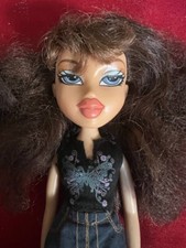 2001 RARE BRATZ BEAUTIFUL JADE LONG HAIR SHIRT SKIRT AND SHOES  D13