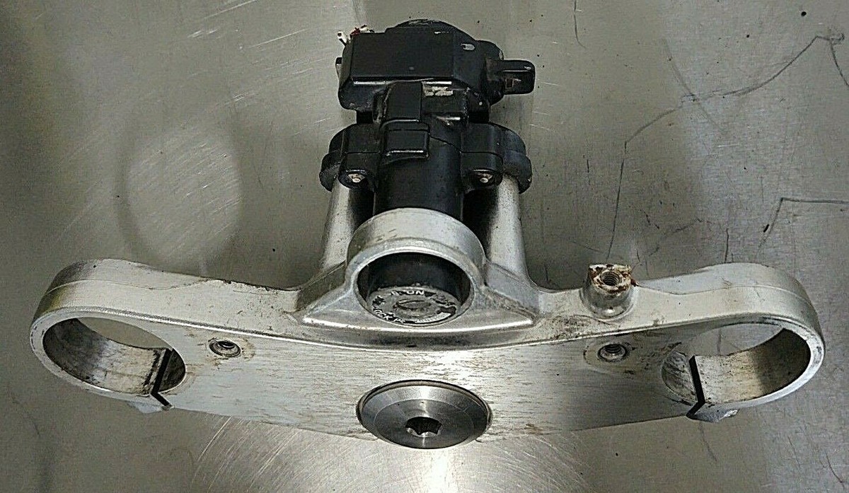 ＊mtmr＊ページ 98 99 KAWASAKI NINJA ZX-9R UPPER TRIPLE TREE FORK HOLDER