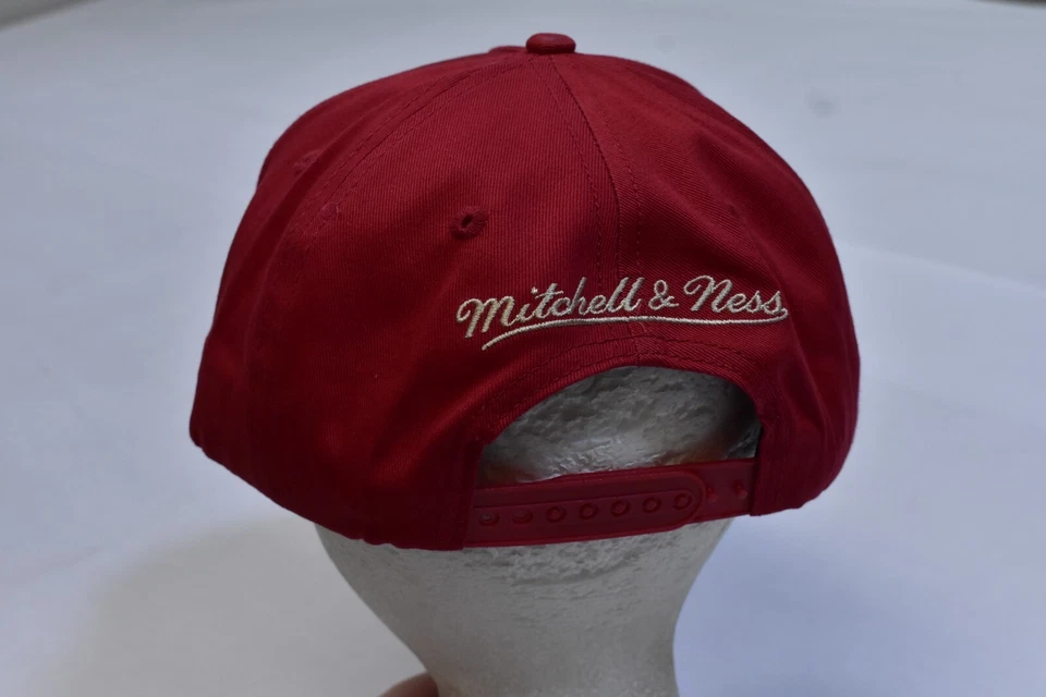 Cactus Jack x Travis Scott Mitchell & Ness Georgia Bulldogs UGA Red Snapback Hat - Image 3 of 4