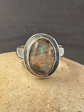 GENUINE LABRADORITE RING set in 925 STERLING SILVER Size 8.5 FAST FREE SHIPPING 