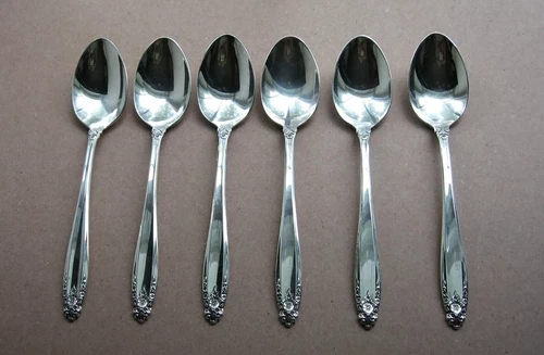 Set of 6 International Prelude Pattern Sterling Silver Teaspoons 186 Grams