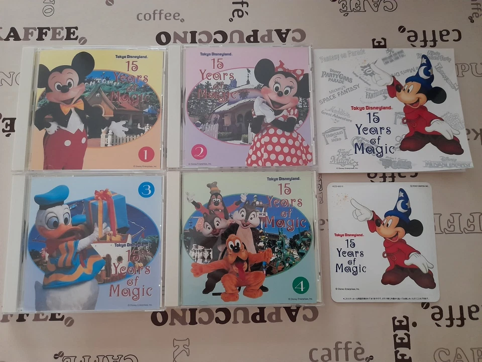 CD-Box Tokyo Disneyland 15 Years of Magic 4 CDs Japan Import Paraden Musik - Bild 2 von 4