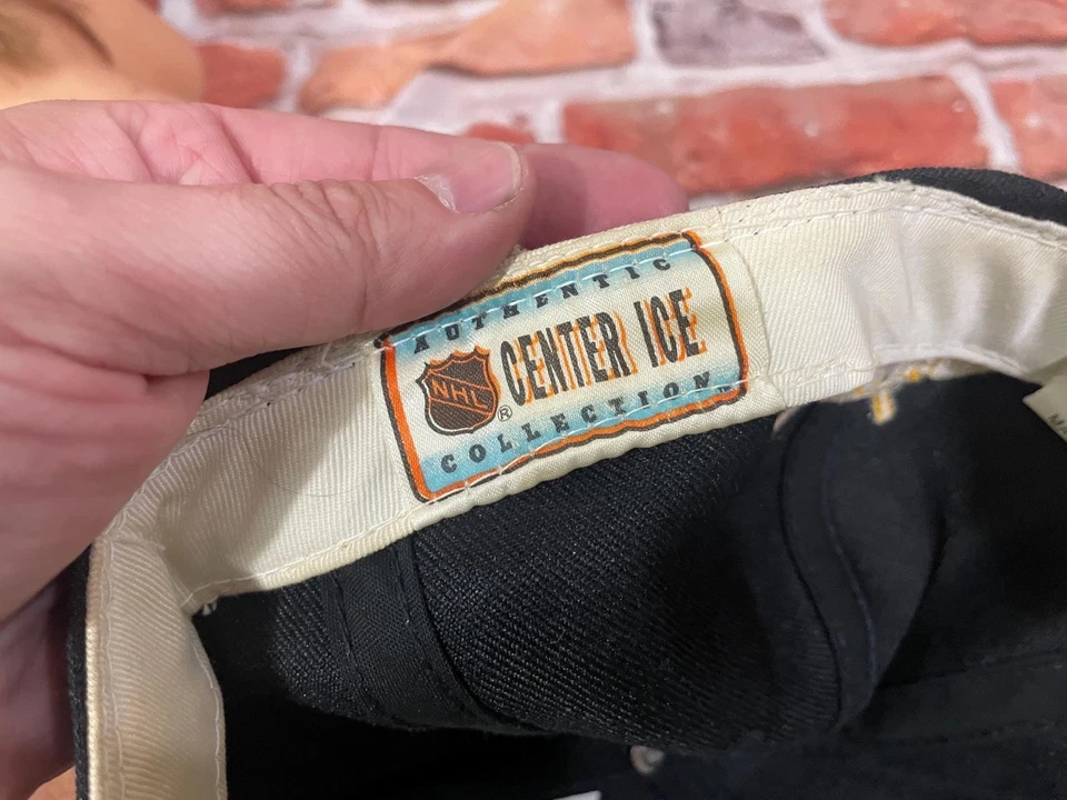 vintage 90s Pittsburgh Penguins Sports Specialties fitted hat size 7 1/4 - Image 3 of 4