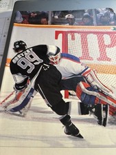 1989 Wayne Gretzky Full Page Magazine Picture In Kings Uniform Great To Frame