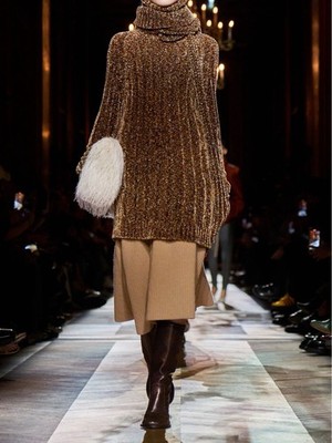 Dries Van Noten Fall 2025 Runway Metallic Gold Oversized