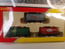 HORNBY MODEL  RAILWAYS   R6891    FUEL TANKER PASCK of 3    (NEW in The BOX )