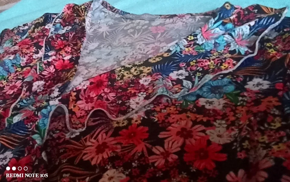 Robe Fleurie, neuve/ Made in France - 60% - Photo 3/4