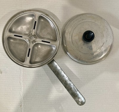 Comet Aluminum 4 Compartment  Egg Poacher Pan With Lid Made in the USA VTG