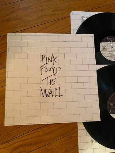 PINK FLOYD, THE WALL NM DOUBLE LP 180 GRAM VINYLS W/ INNER SLEEVES FREE SHIP