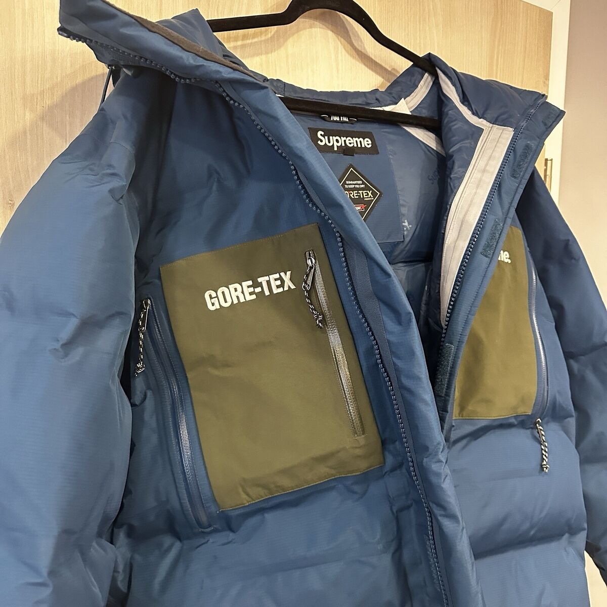Supreme X Gore-Tex 700-Fill Down Parka Jacket FW19 Men Size Supreme X Gore-Tex 700-Fill Down Parka Jacket FW19 Men Size