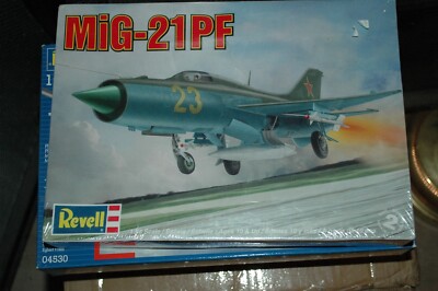 Two kits 1/48 scale Revell - Vietnam foes fighter plastic model airplanes  MISB