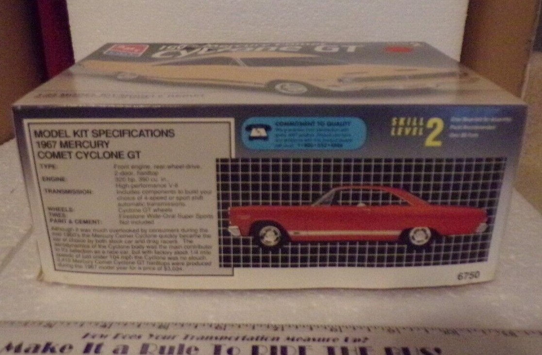 LOOK AMT / ERTL 1967 MERCURY COMET CYCLONE GT 1/25 SCALE MODEL KIT