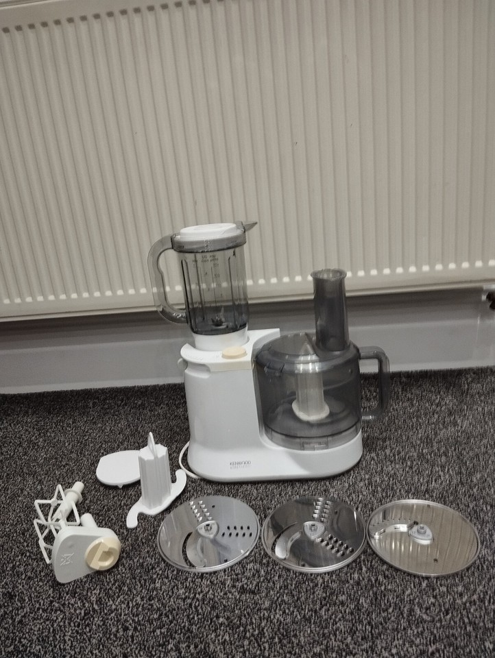 Kenwood Fp505 Food Processor & Blender.. eBay