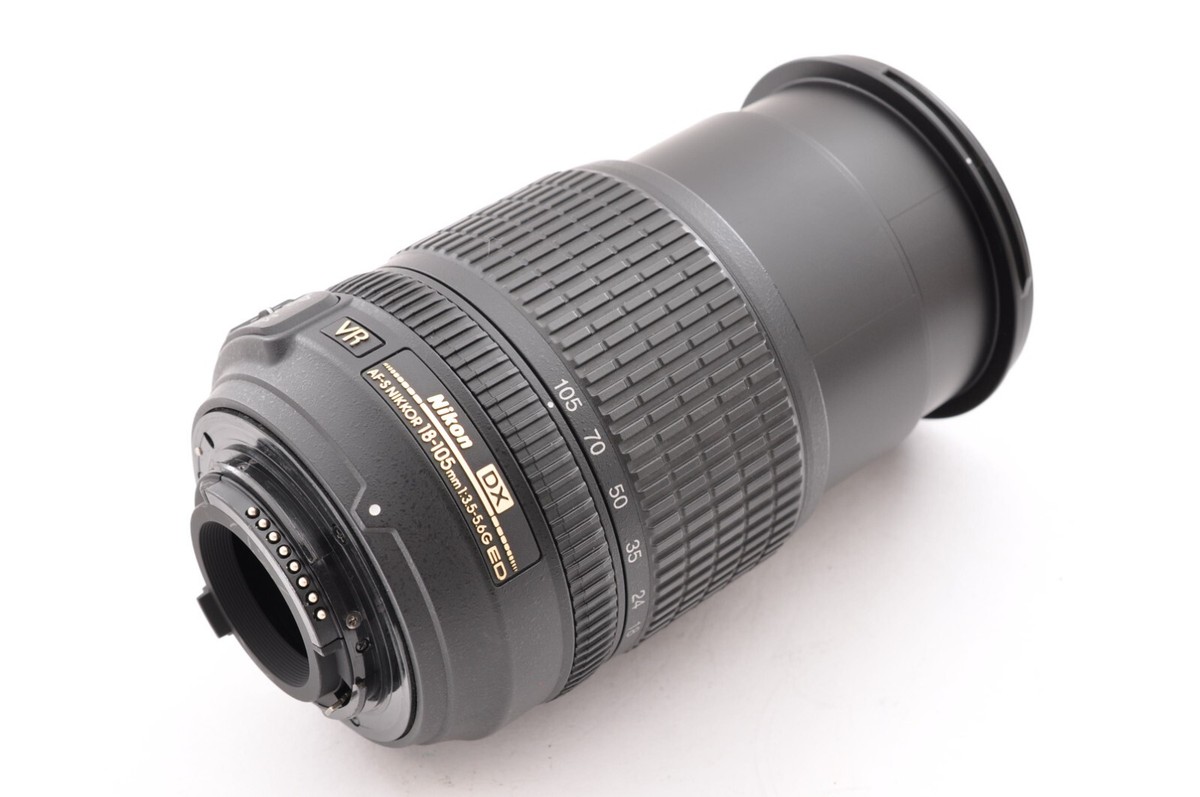 NIKON AF-S NIKKOR 18-105mm F3.5-5.6 G ED VR DX Lens Near