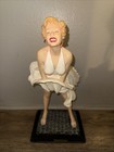 Marilyn Monroe Ashley Bell 18 inch statue figure — photo 1